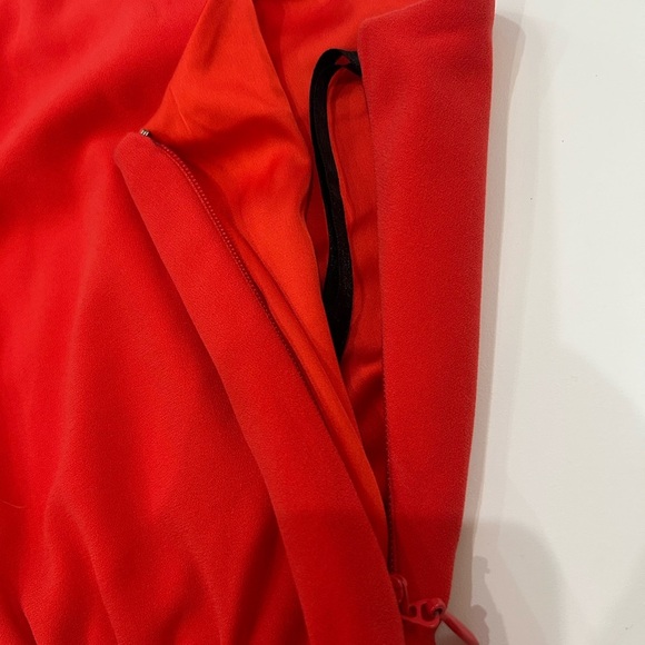 NWT Bebe Red One Shoulder Jumpsuit Asymmetrical Neckline Pocket XXS - Picture 9 of 14